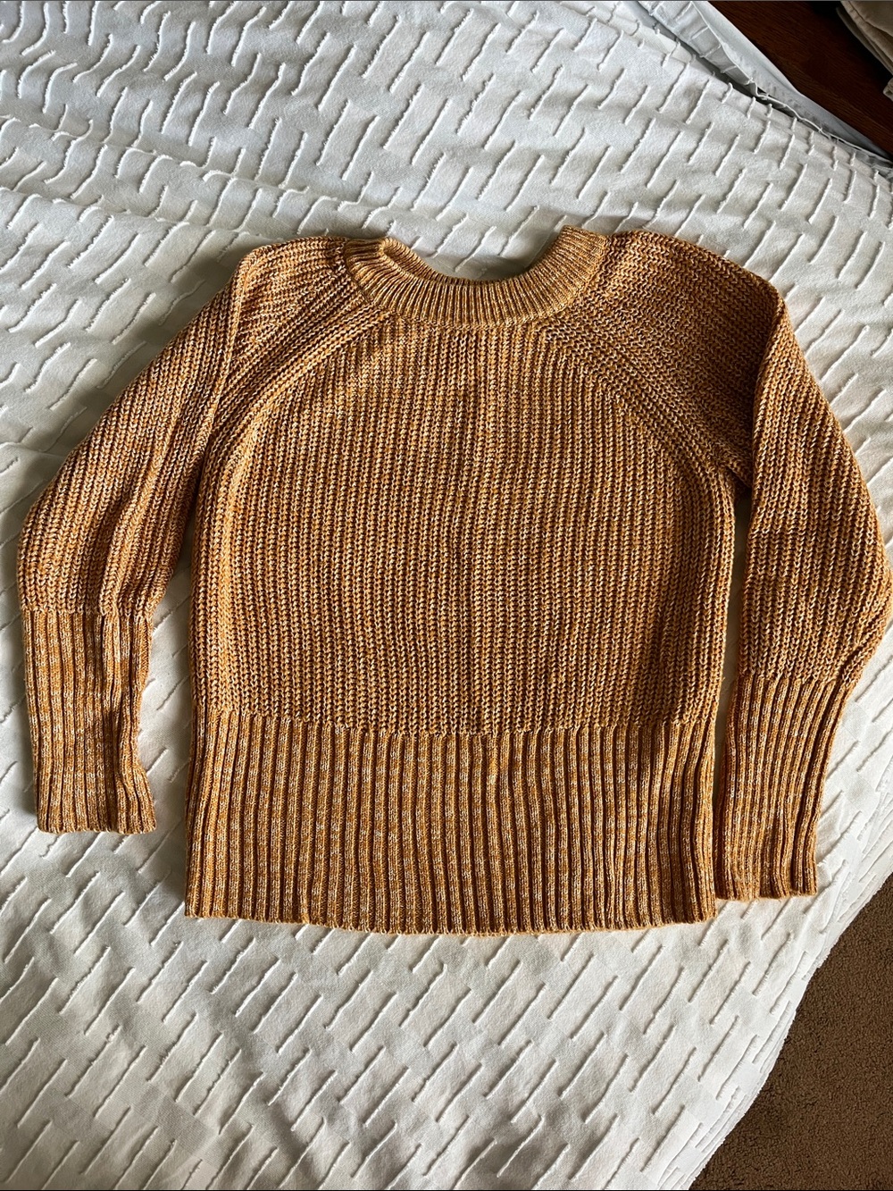 Universal Thread Ribbed Crewneck Sweater in Pumpkin(Orange) & White
